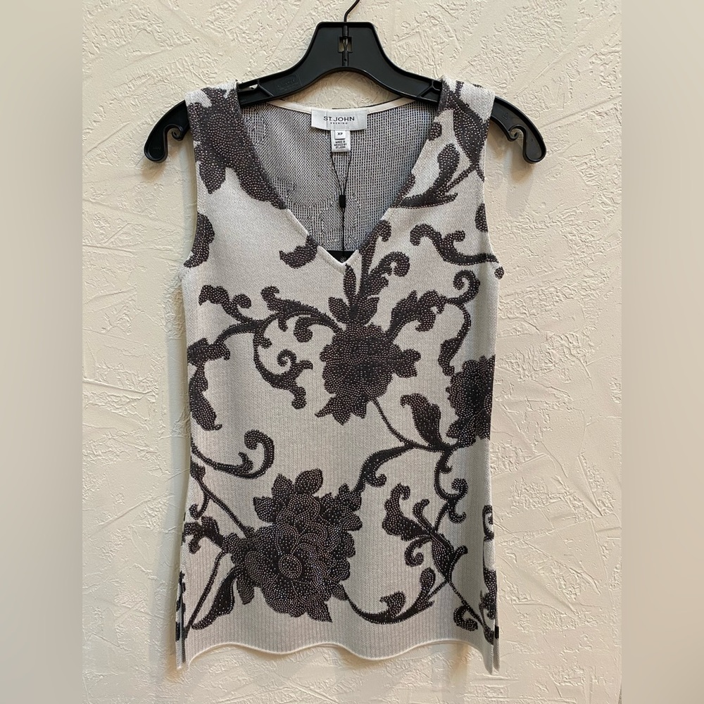 St. John Kint Embroidered Top
